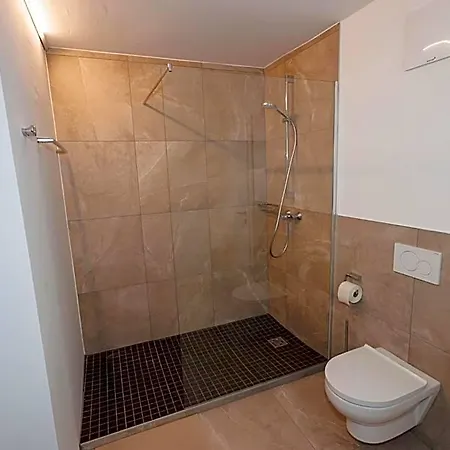Innside Szálloda 3*